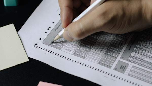 IELTS Score Requirements for UK, Canada & Australia 2025